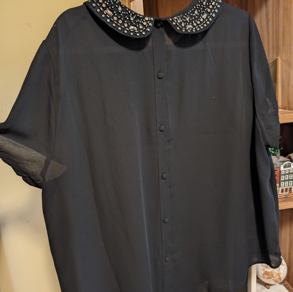 torrid Black Beaded Peter Pan Collar Blouse - Picture 3 of 3